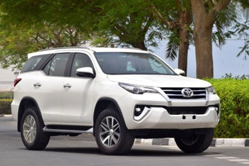 Toyota Fortuner Car Hire